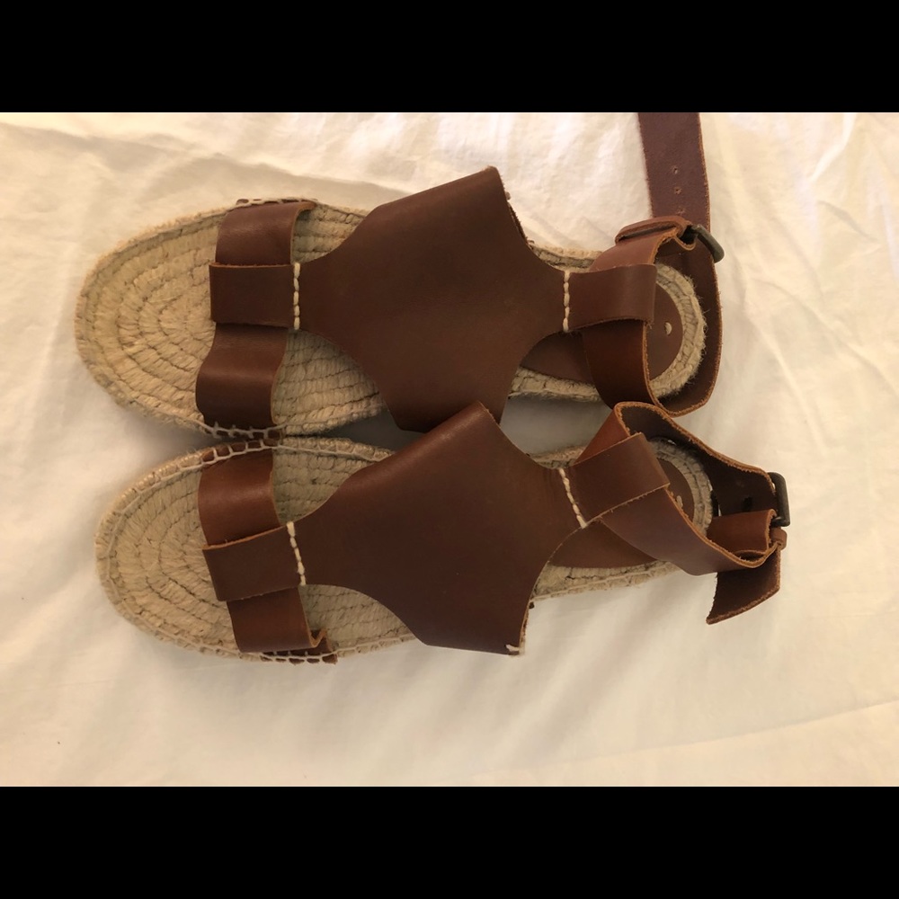 Never Worn Brown Soludos Sandals